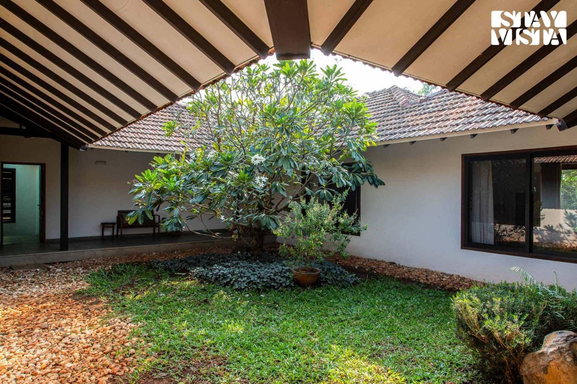Wander Beyond By Stayvista - Featuring A Bali-Themed Abode And A Refreshing Swimming Pool Alībāg Exterior foto